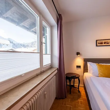 Bergkino Apartment *
